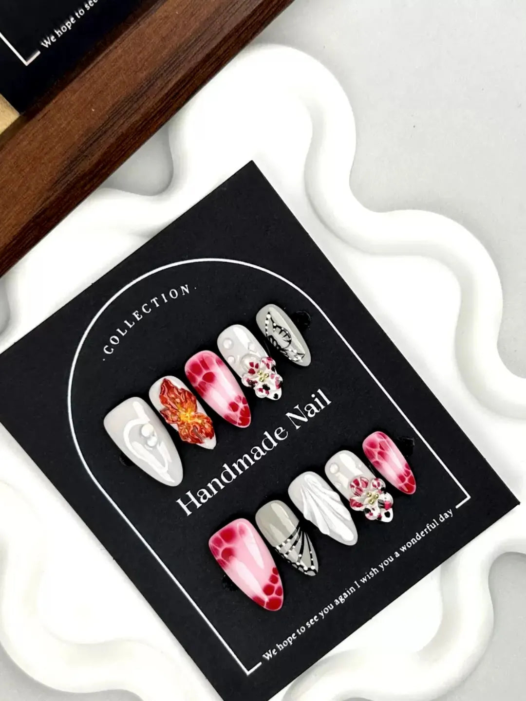 HAND-CRAFTED CARVING