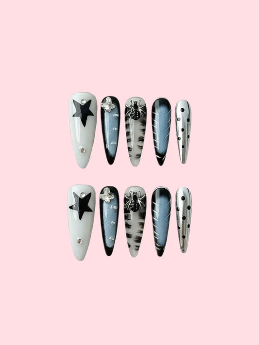 Y2K GOTHIC NAILS