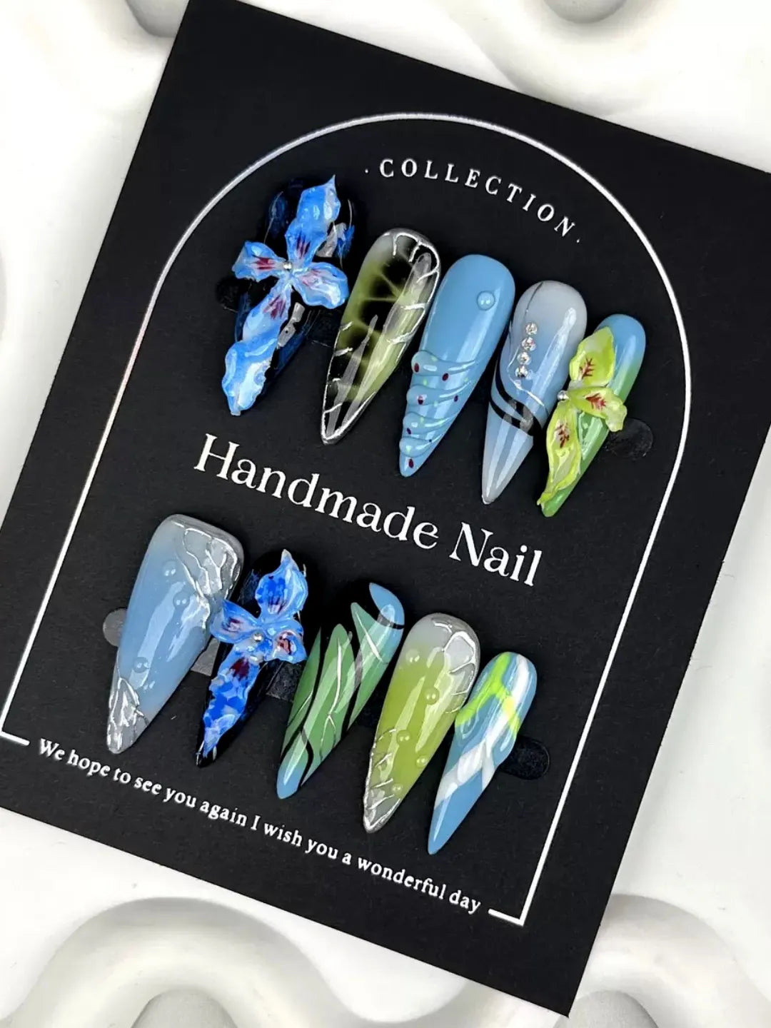 COLOR COLLISION CARVED