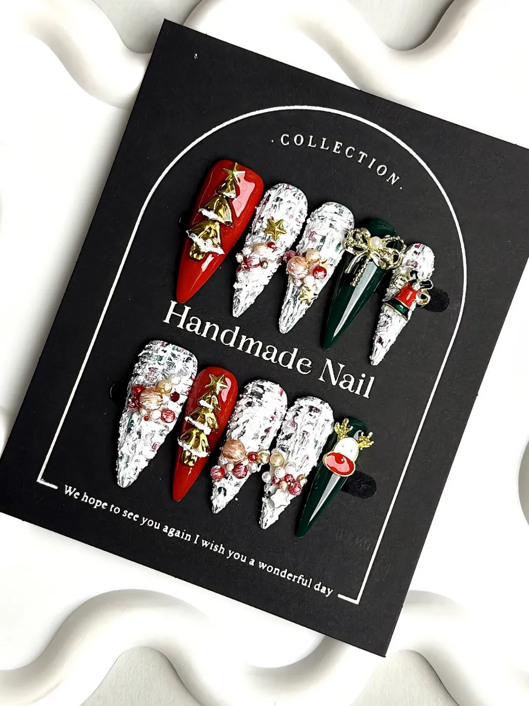 OPULENT CHRISTMAS JEWELS