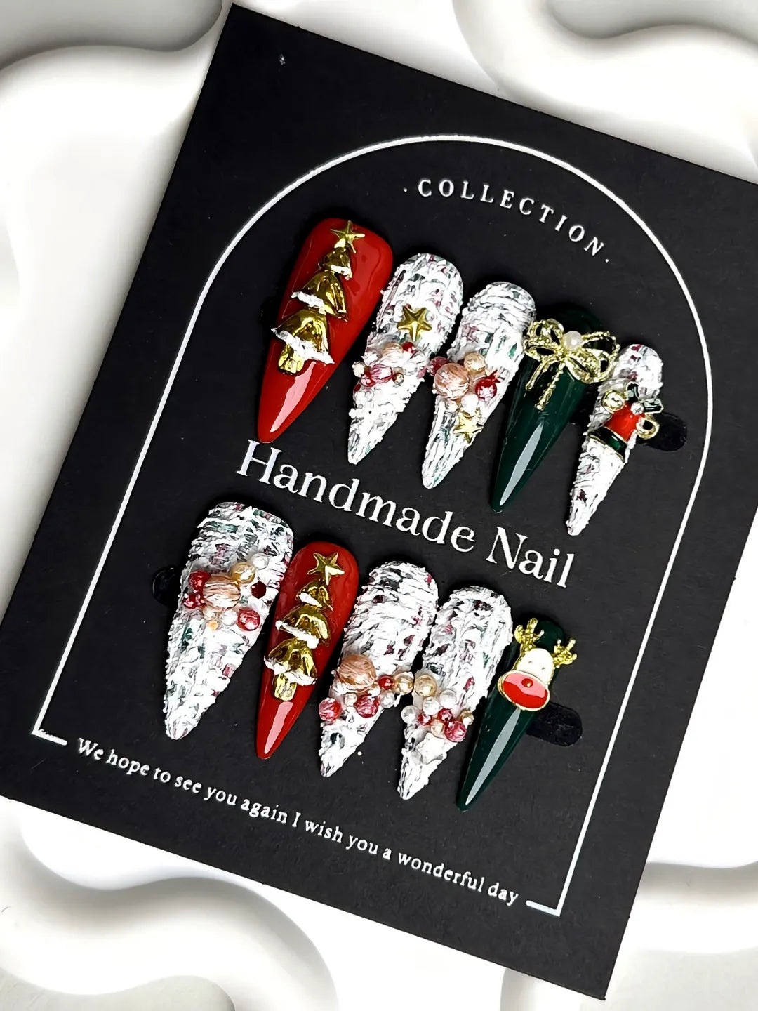 OPULENT CHRISTMAS JEWELS